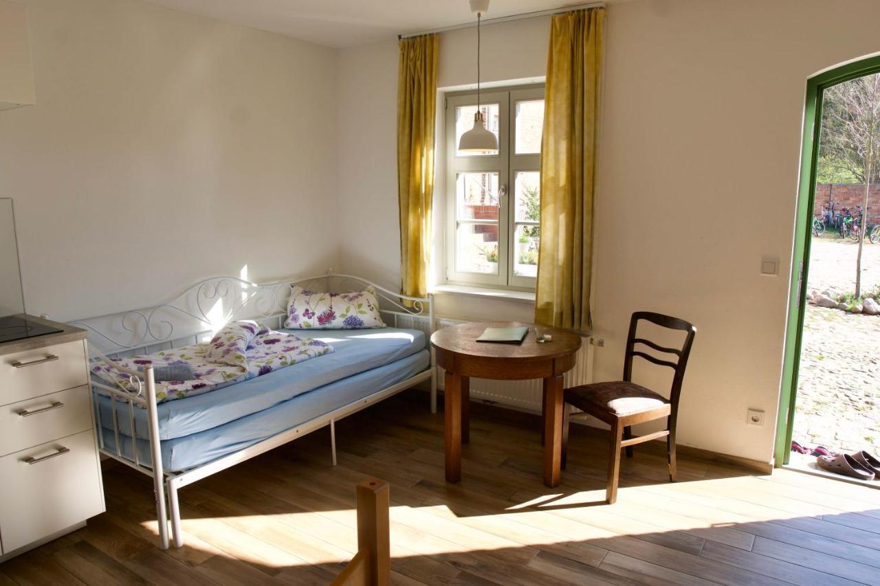 Apartment Mirabellenhof- Remise Biesenthal